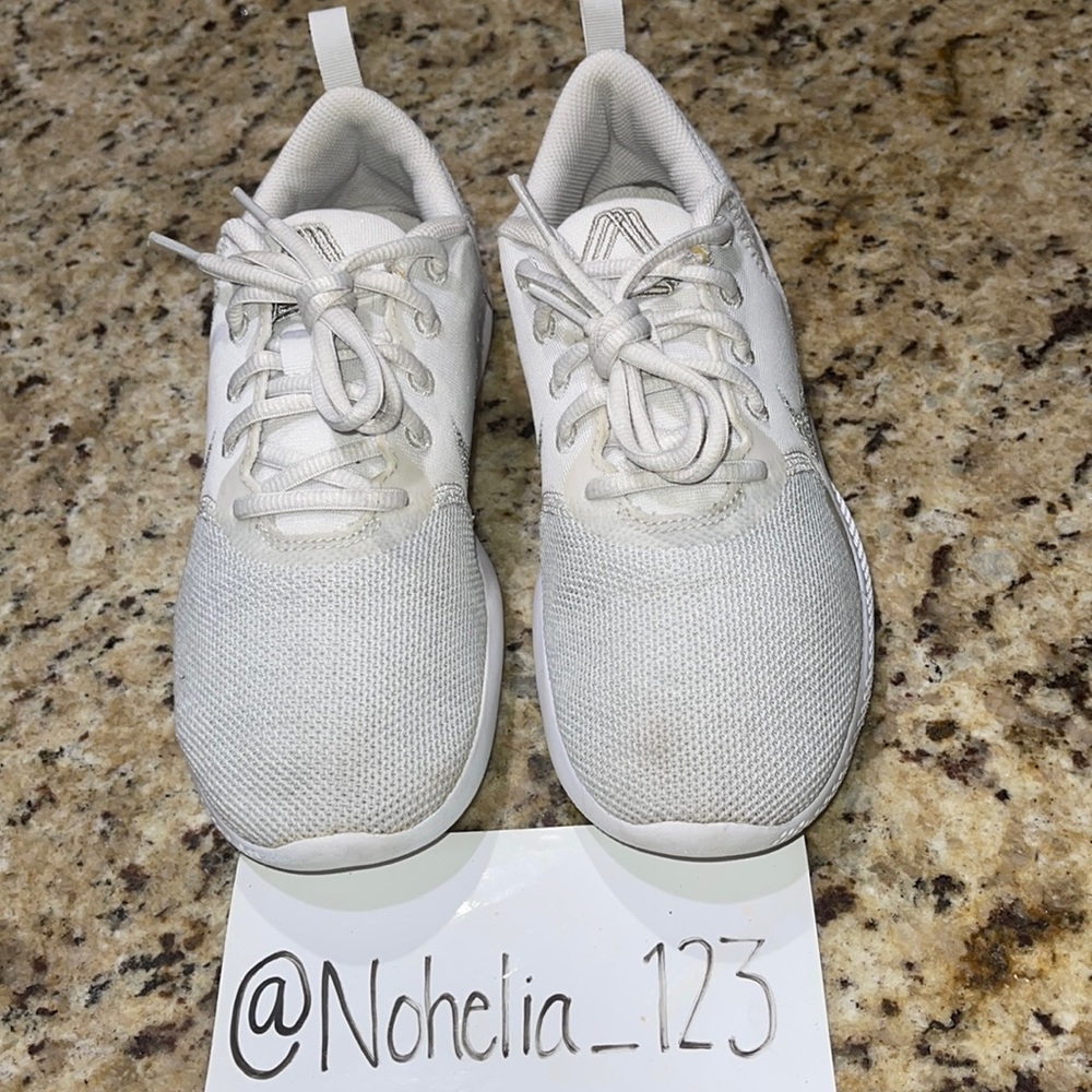 Nike Flex Experience Run 10